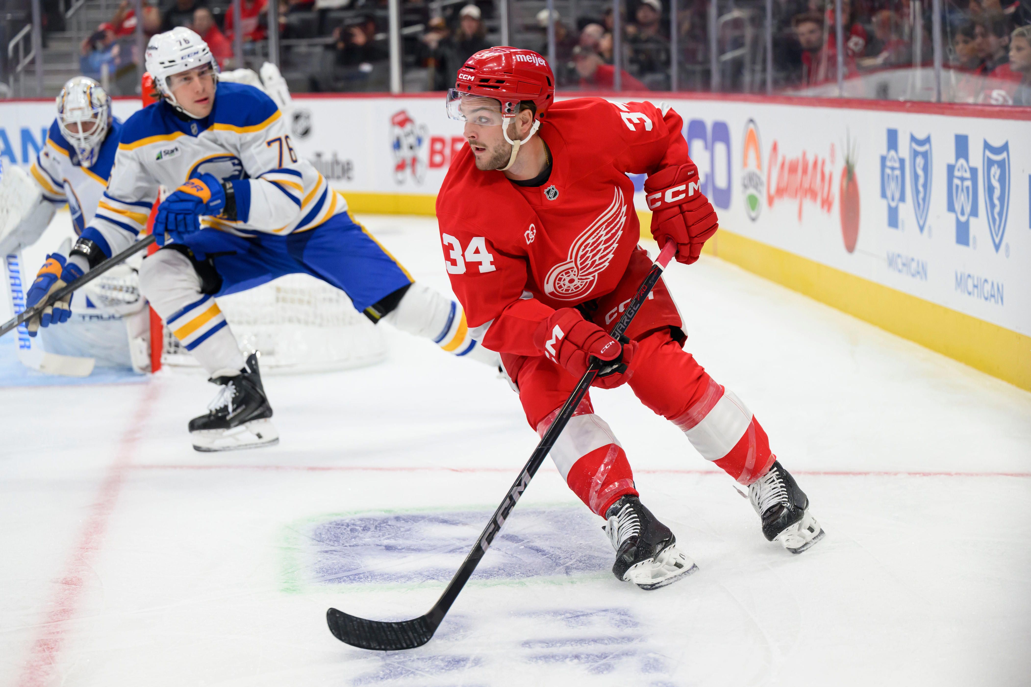 Carter Mazur's role grows as he adjusts to NHL life with Red Wings