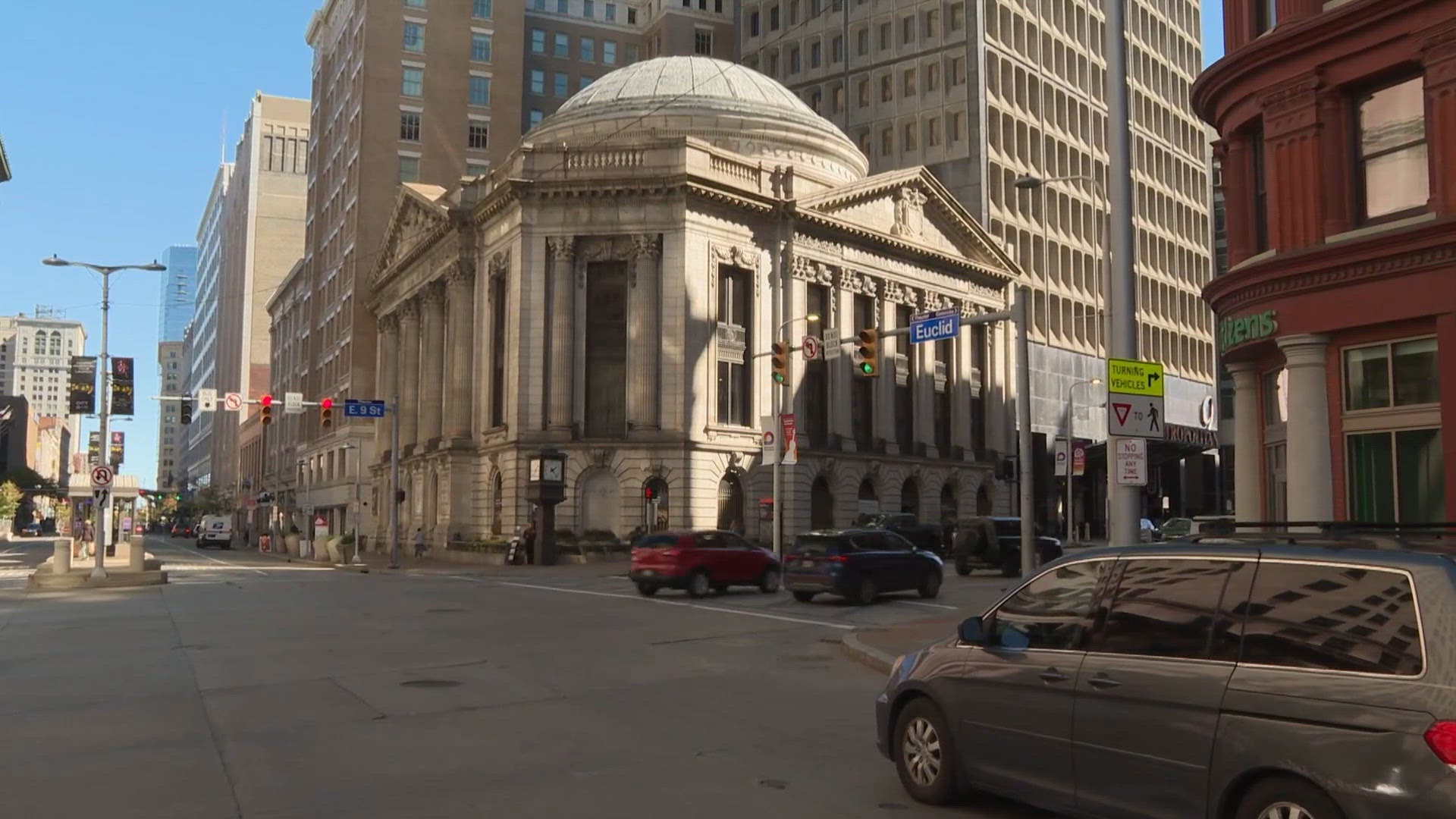 Leon Bibb takes us through Cleveland’s historic Trust Building. What's ...