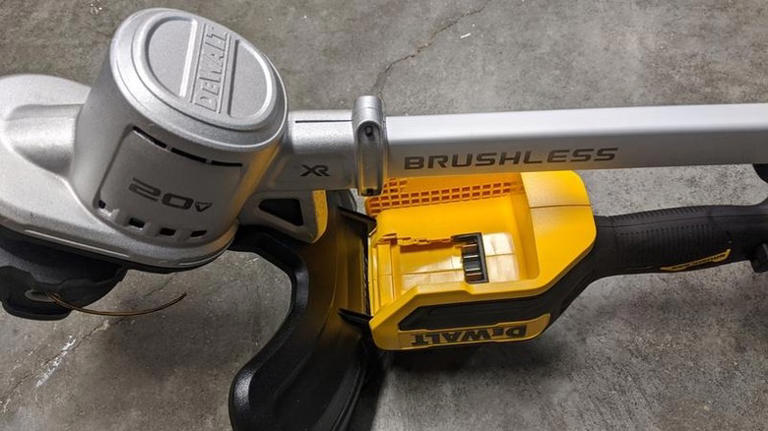 Common problems with DeWalt weed eaters (according to owners)