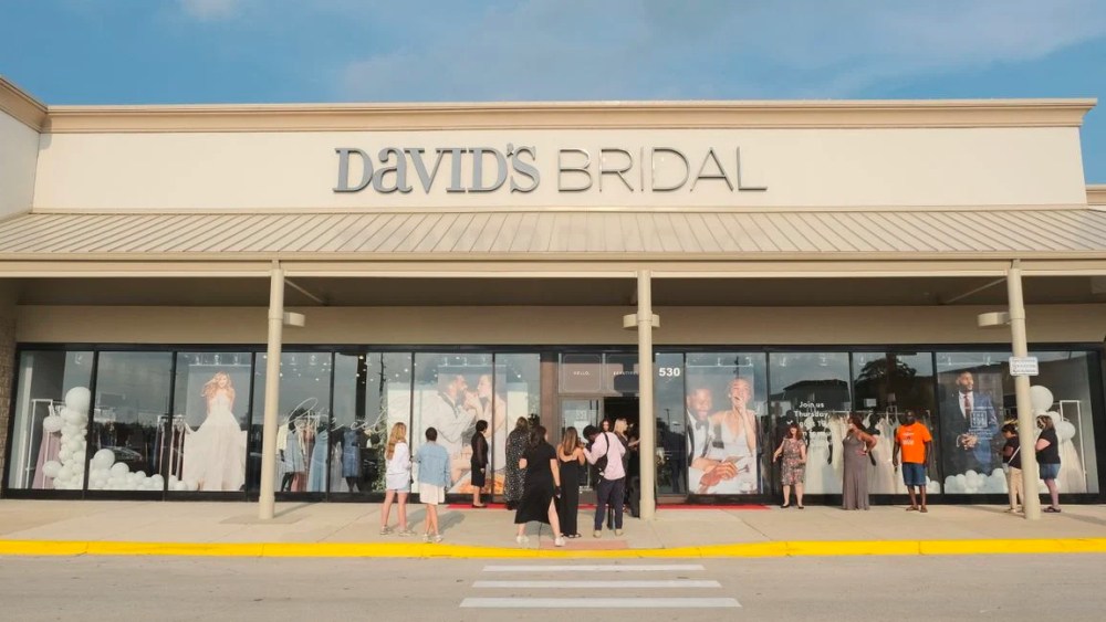 David's Bridal proposes taking Pearl division public