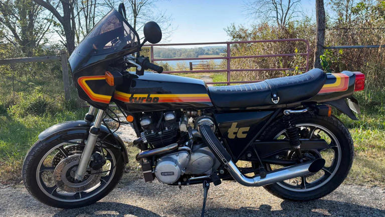 This rare inline-four Kawasaki Z1R-TC turbo makes modern superbikes ...