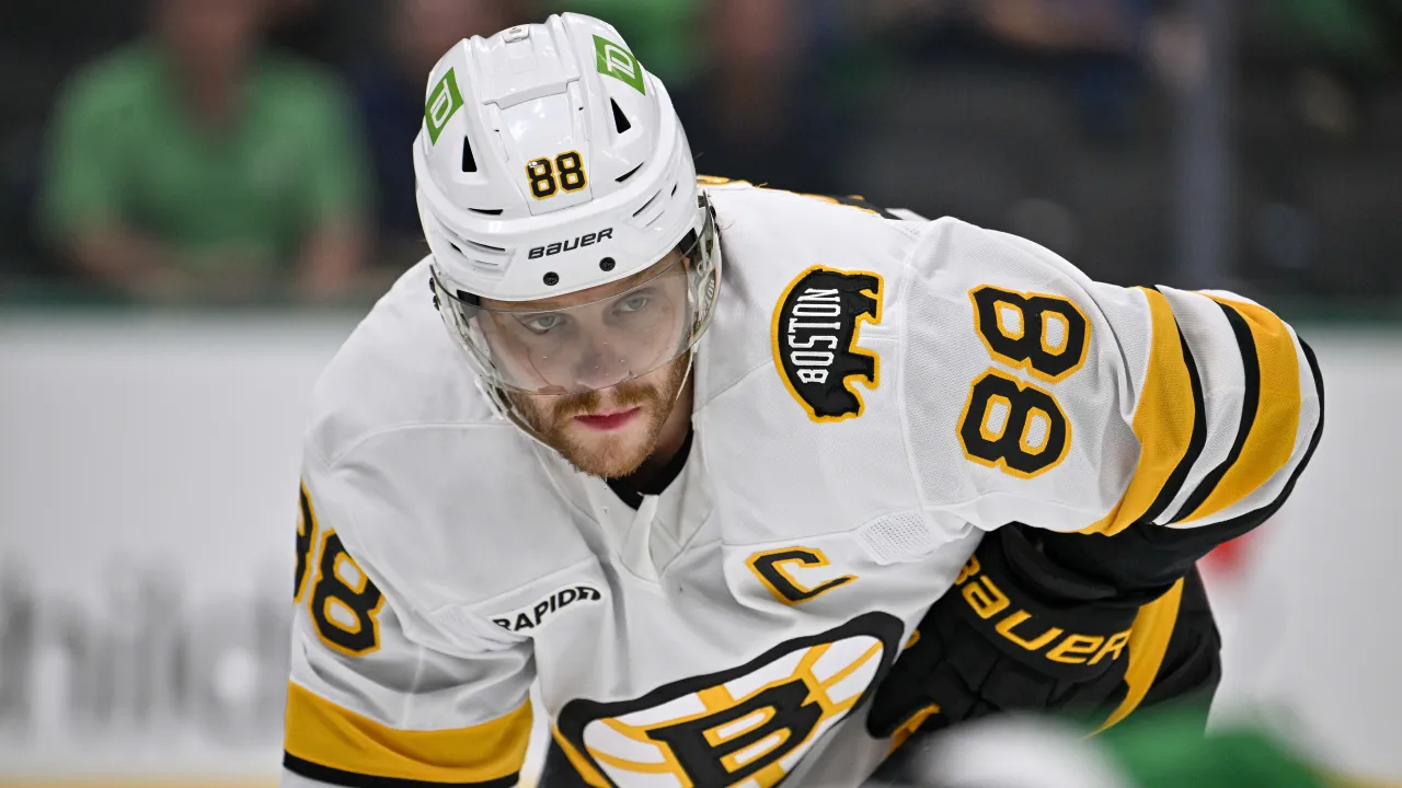 Bruins vs. Predators score, live updates, highlights from NHL game