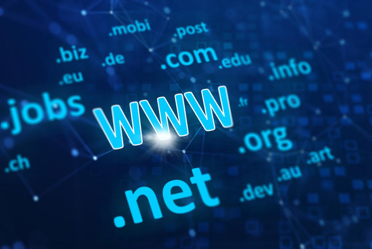 Verisign declines after Q3 produces mixed results