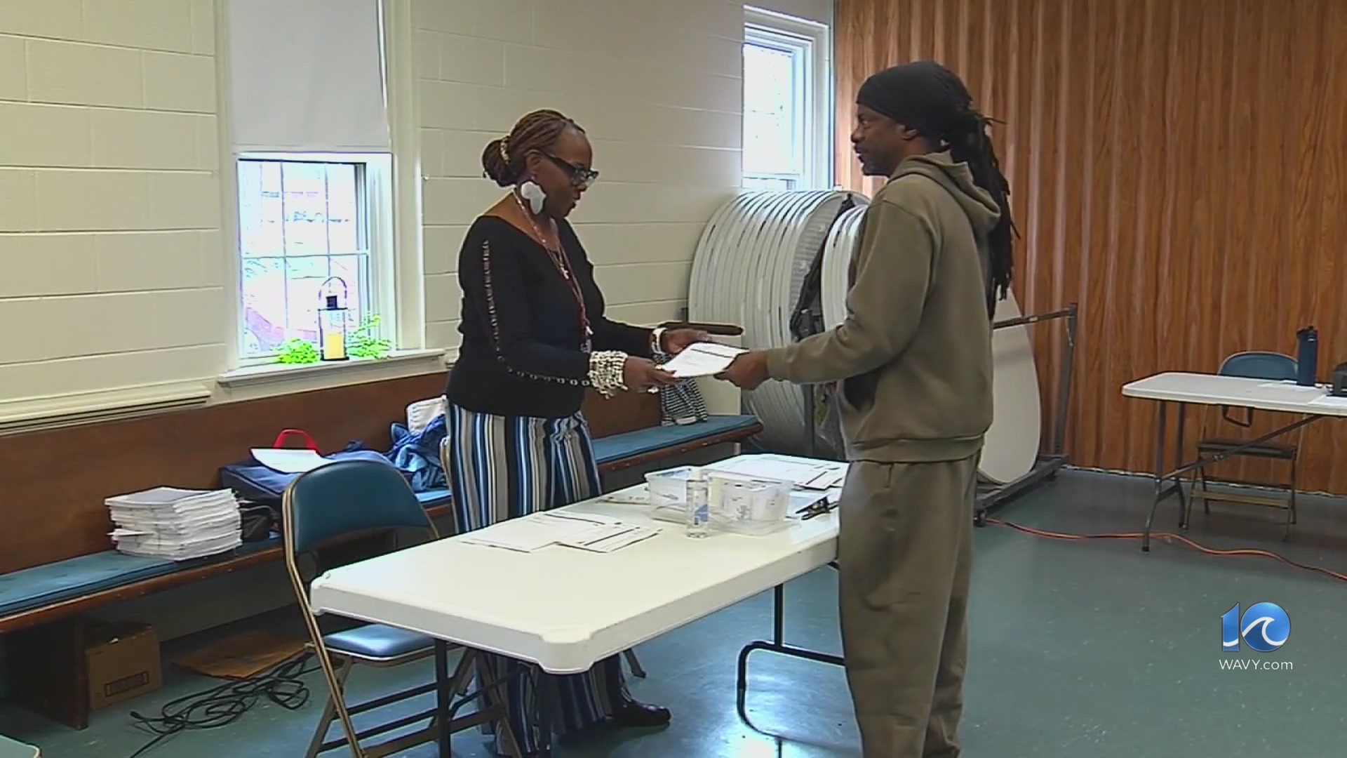 Early voting turnout high throughout Virginia