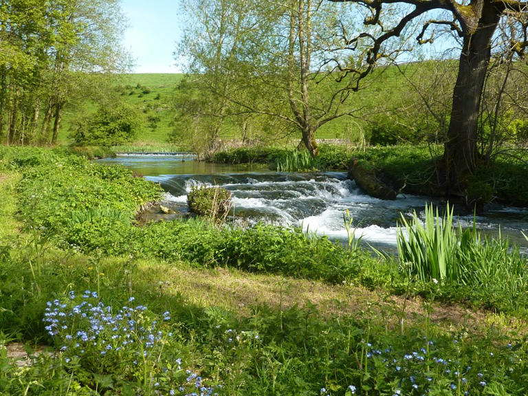 Discover the unsung paths of the Peak District with Contours Holidays
