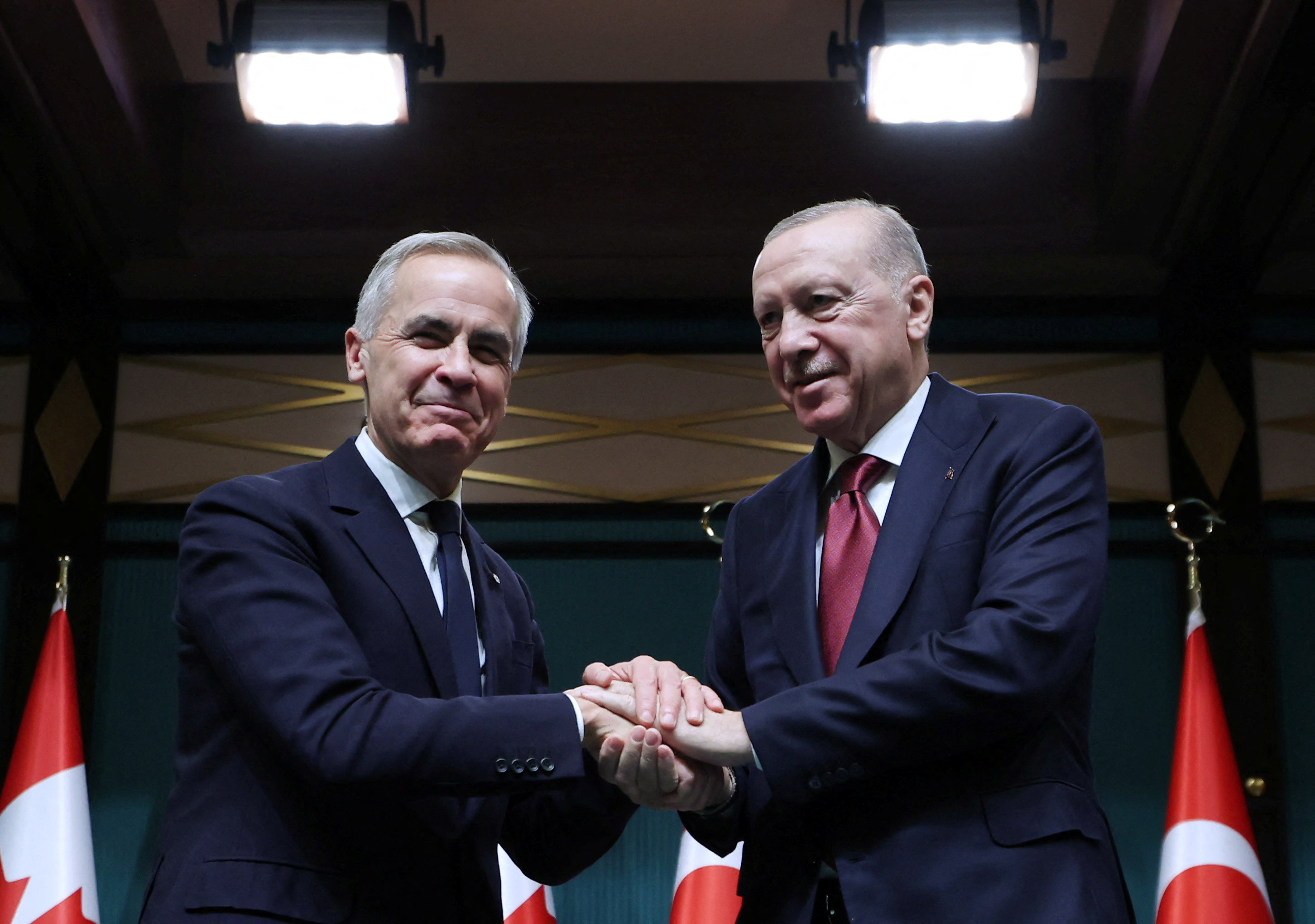 カナダとトルコ、連携拡大 防衛産業や貿易で戦略関係