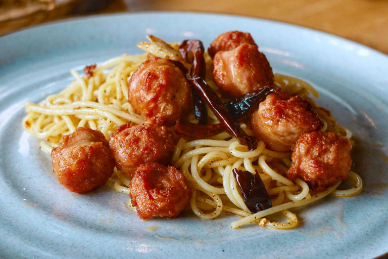 The Hailey Bieber chicken meatballs everyone is making have a topping ...