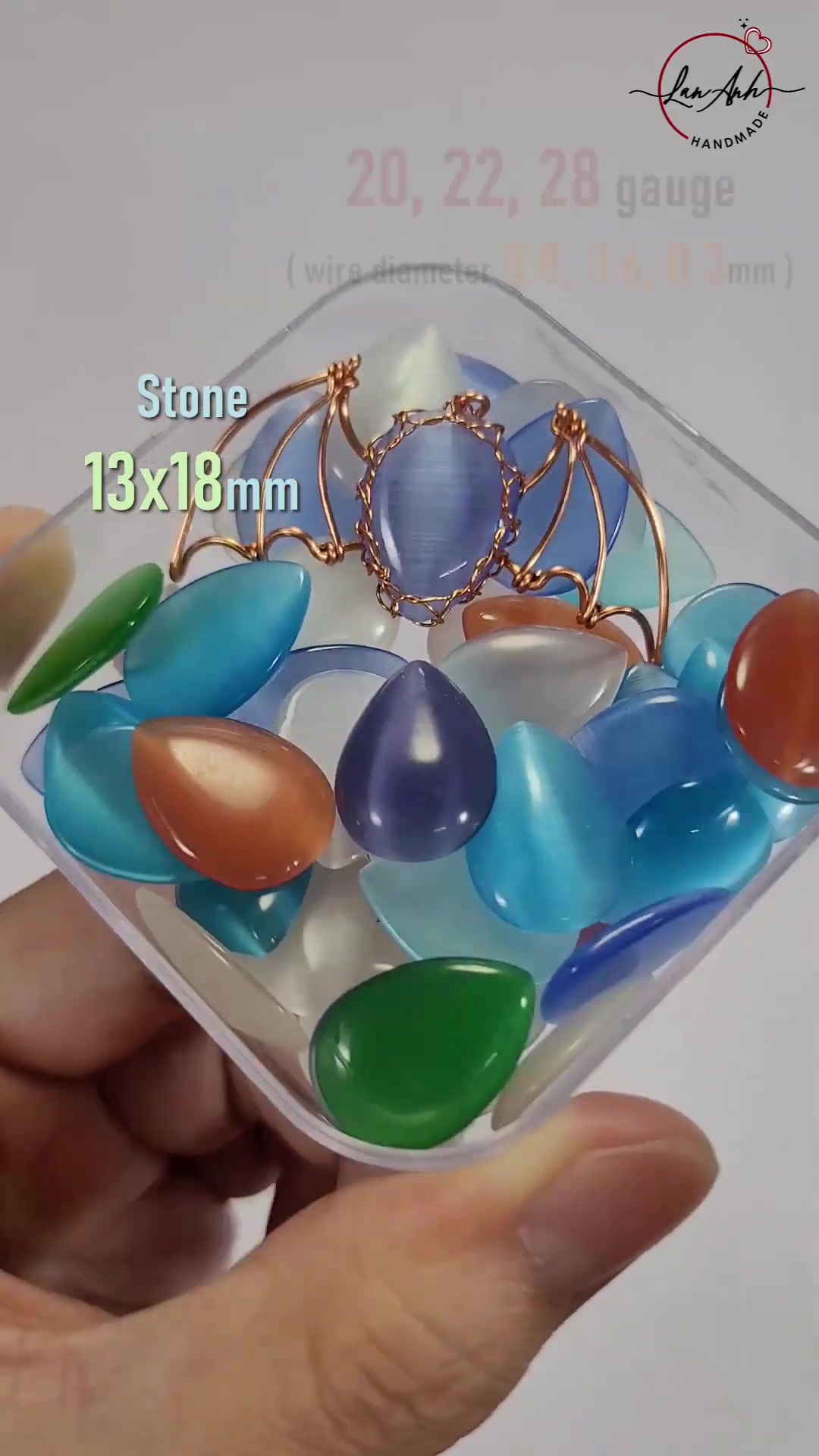 DIY bat necklace: Wire wrapping tutorial for beginners | Gothic jewelry ...