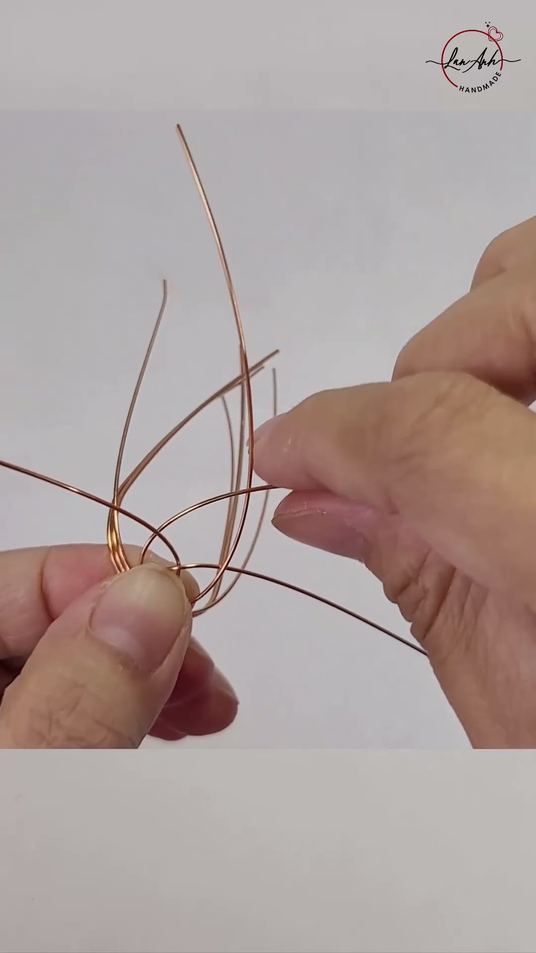 Wire wrapped cabochon pendant tutorial | Step-by-step DIY jewelry making