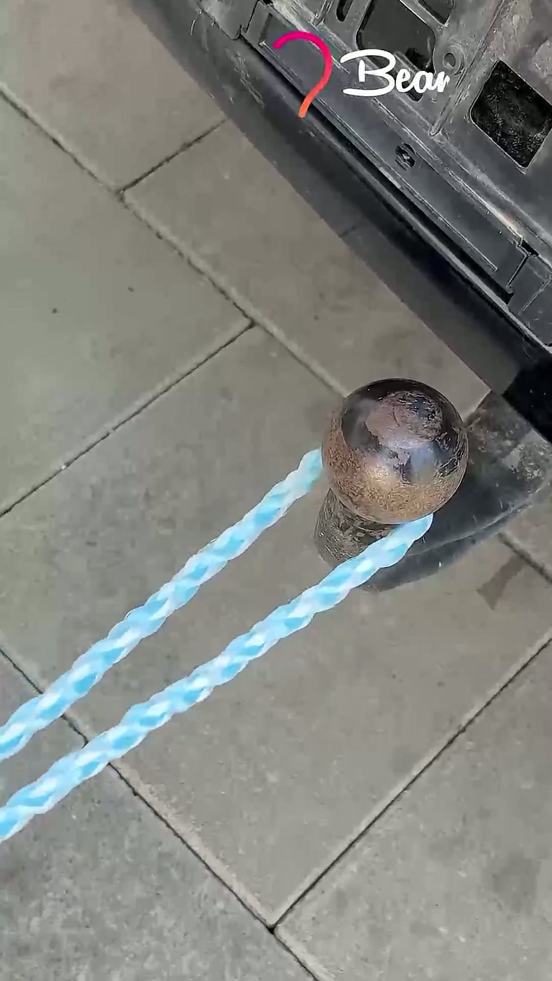Finally, someone showing what a rope is actually good for! #diy #smart ...