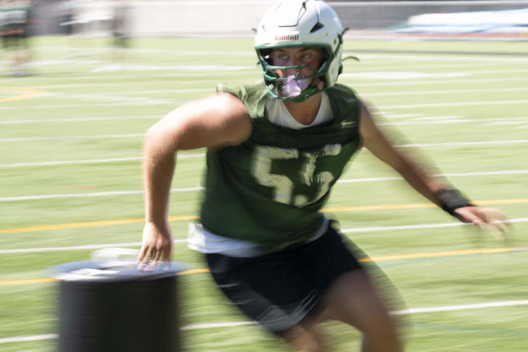 Week 8: TNT's football Game of Week, predictions for every South Sound ...