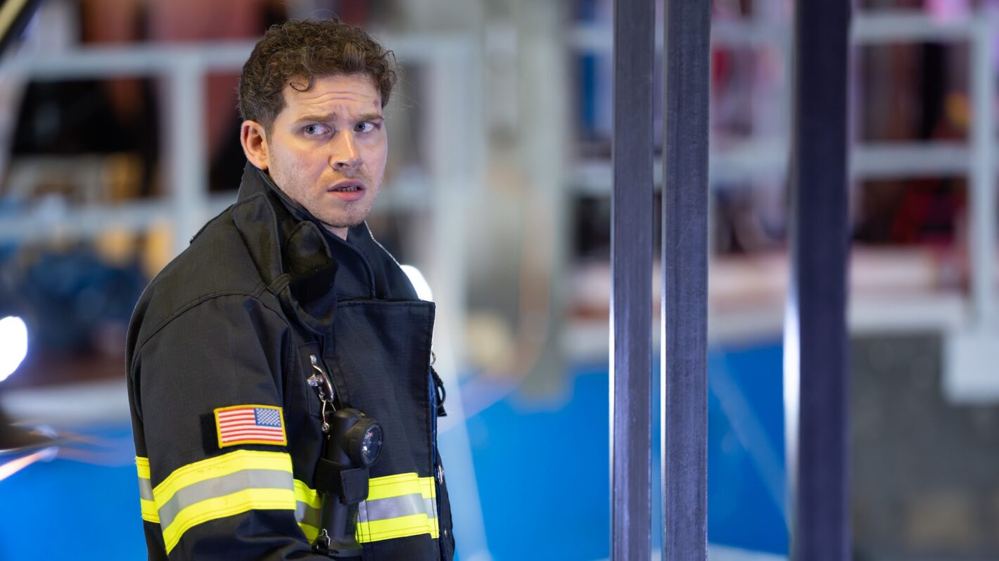 ‘9-1-1’s Oliver Stark Talks Lava Rescue, Athena Trapped & More