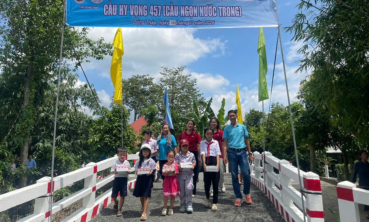 Four Hope Bridges worth over $89,000 open in Mekong Delta