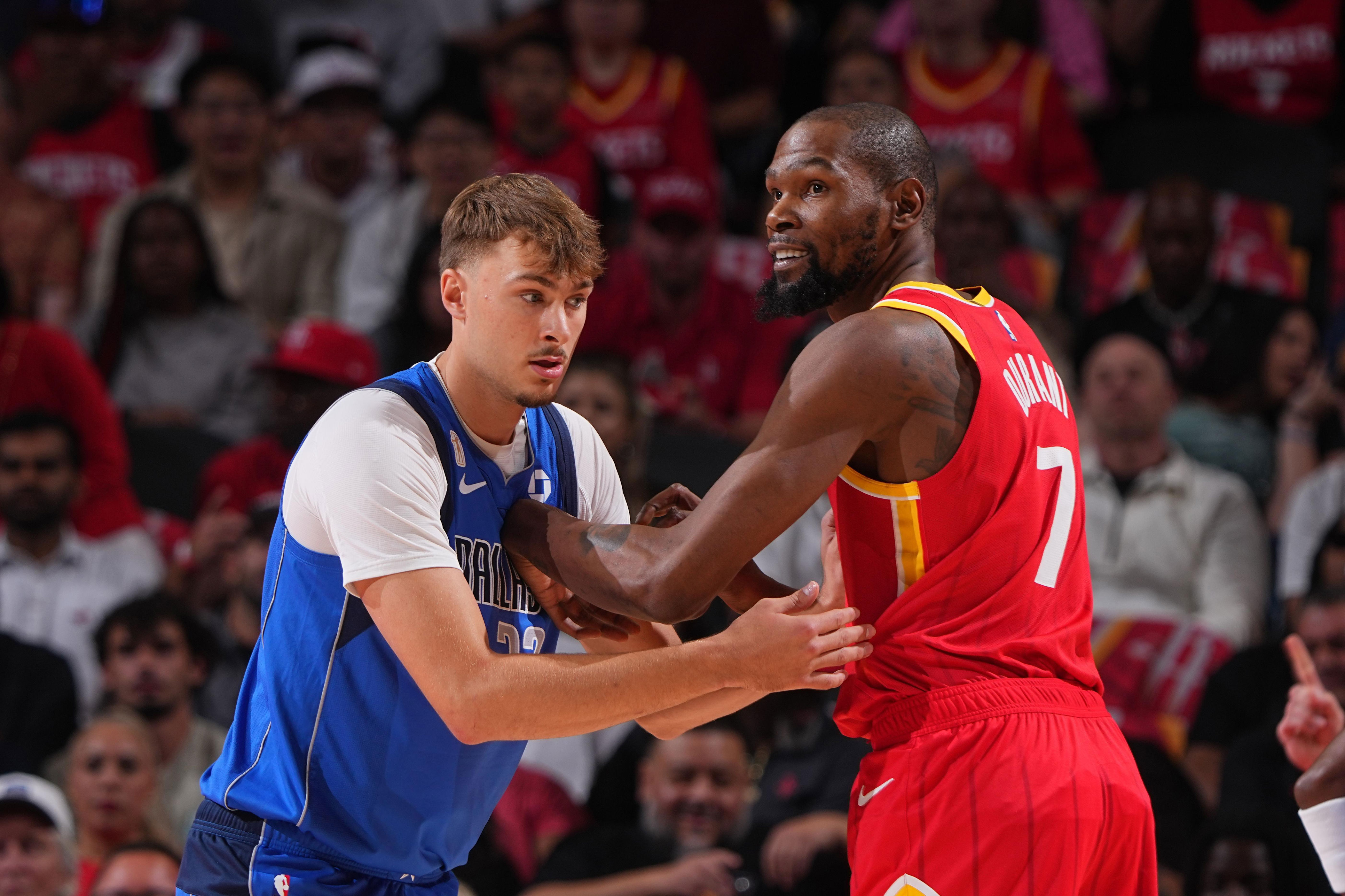 Views from the game: Rockets cruise to season-opening win over Mavericks