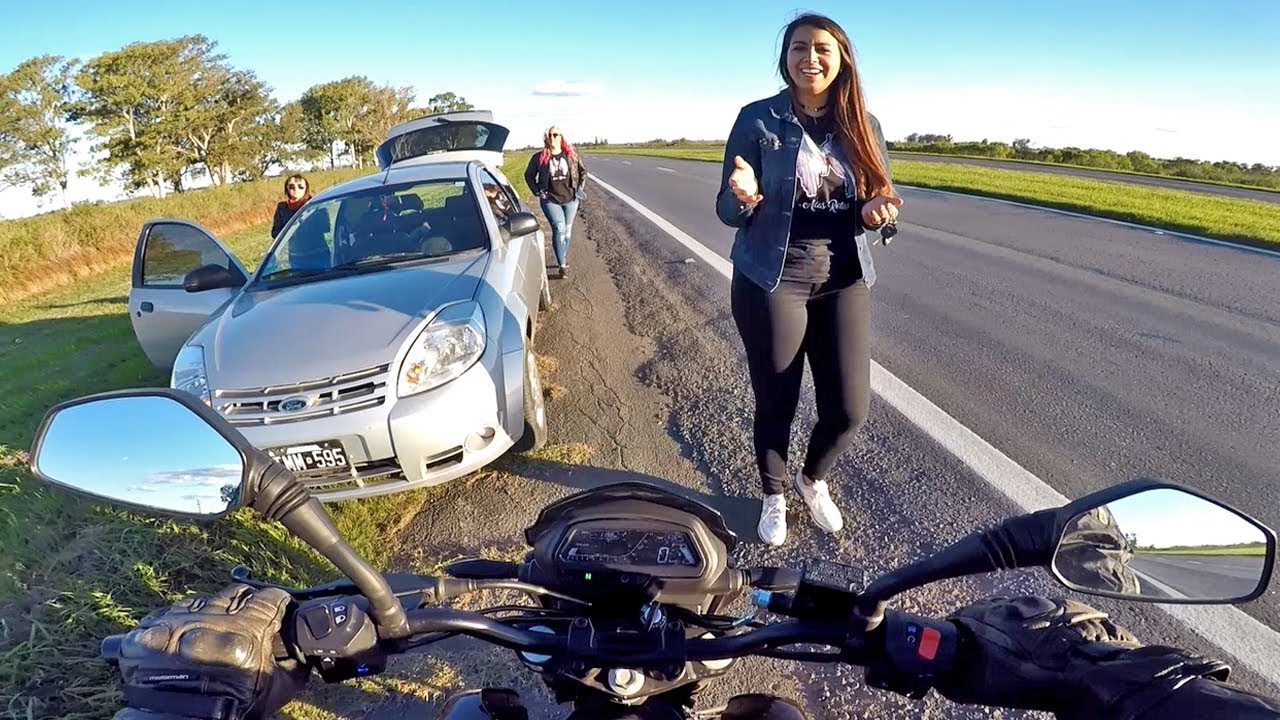 Ayudé a unas chicas en apuros 🚗💨