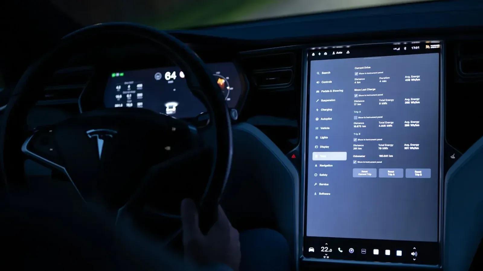 OnStar AI llegará al Cadillac Lyriq 2027: control por voz