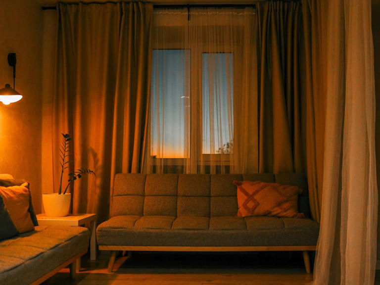 Bedrooms will be warmer if you do 5-second task British Gas engineer ...