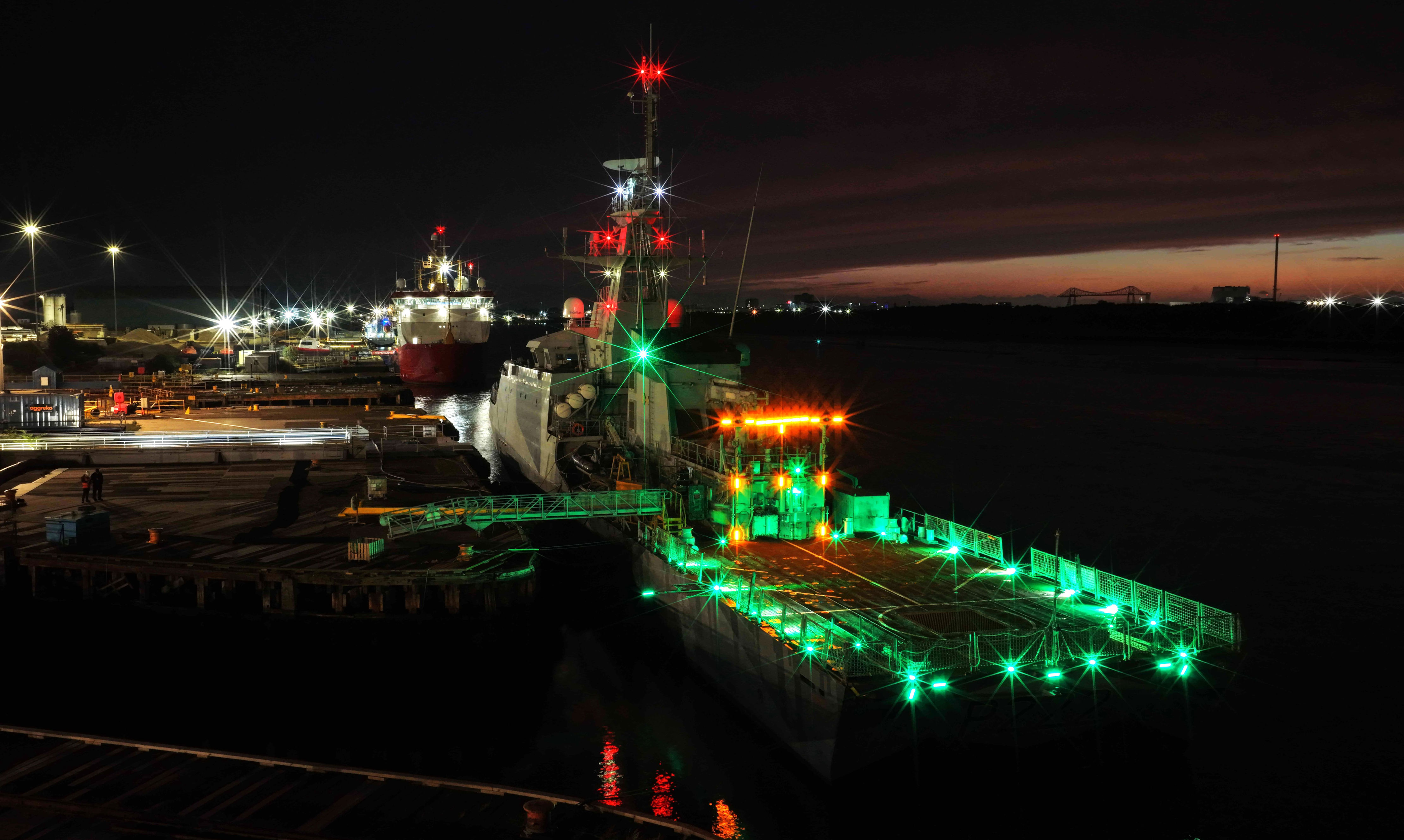 Royal Navy ship adds innovative helicopter landing system thanks to a ...