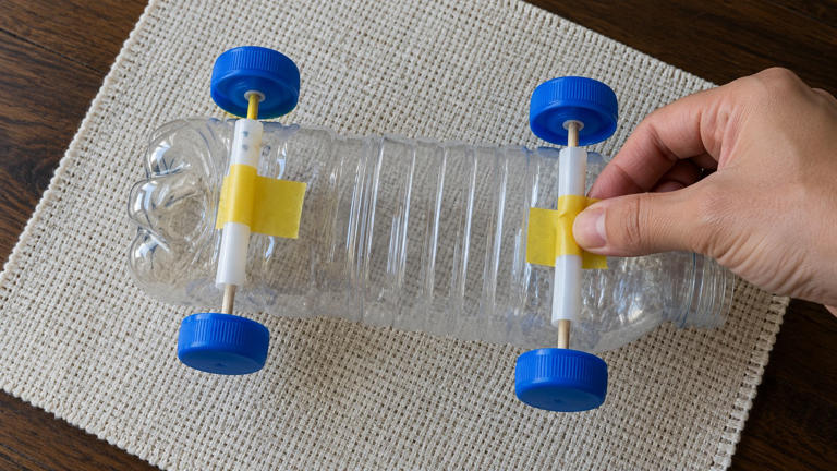 How to make a balloon powered car from a plastic bottle