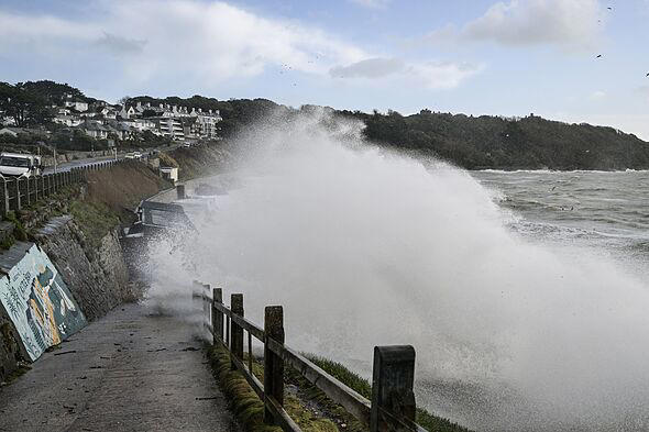 Schools to close as Storm Austen brings 80mph winds with danger to life ...