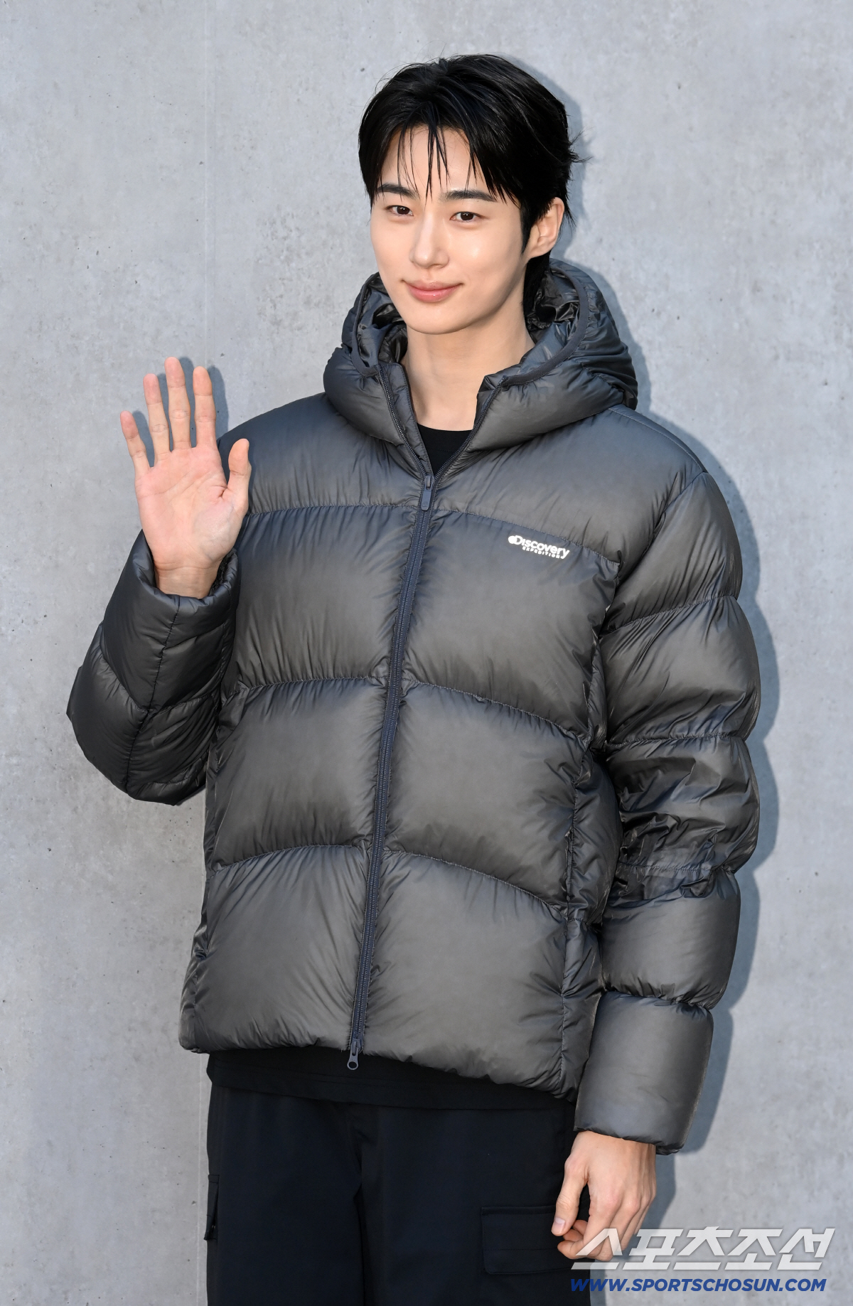 Byeon Woo-seok in cozy winter fashion