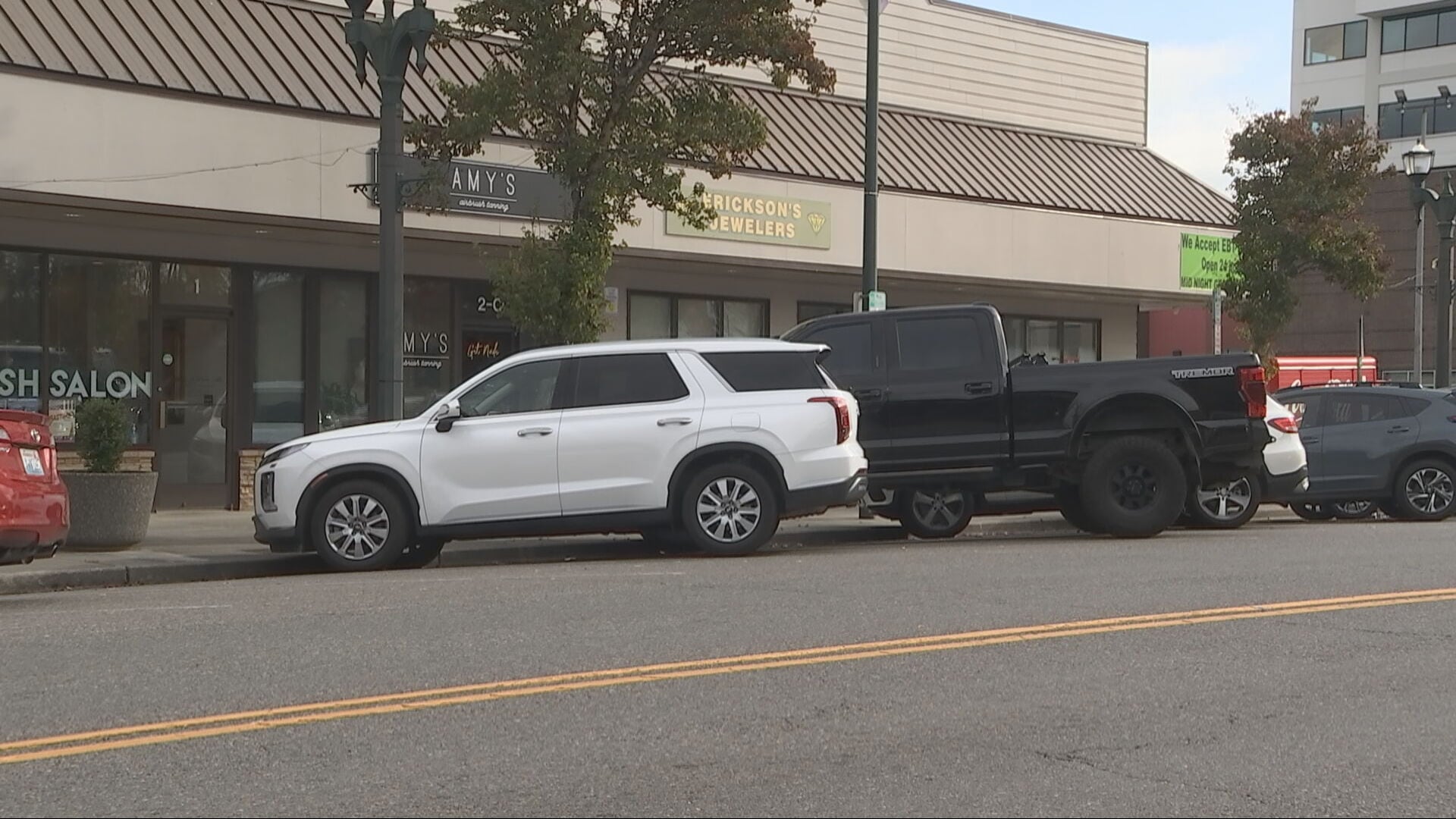 Everett establishes new buffer zones where camping and loitering are banned