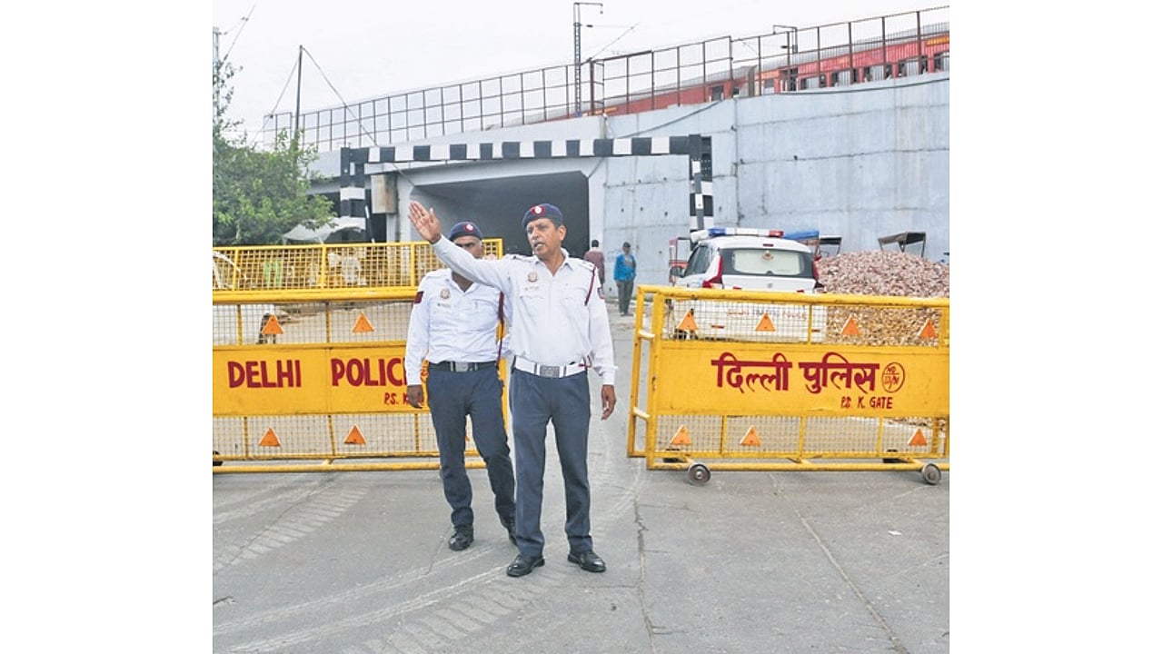 Buses below BS-VI standards to be diverted at borders to curb pollution