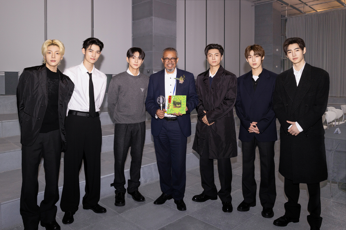[Official] ENHYPEN meets WHO director-general... The positive influence ...