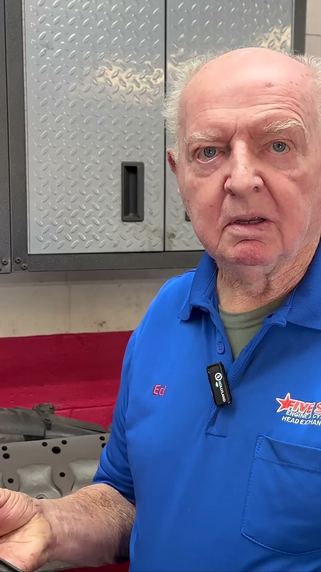 Why this engine uses steel pistons with screwed in wrist pins