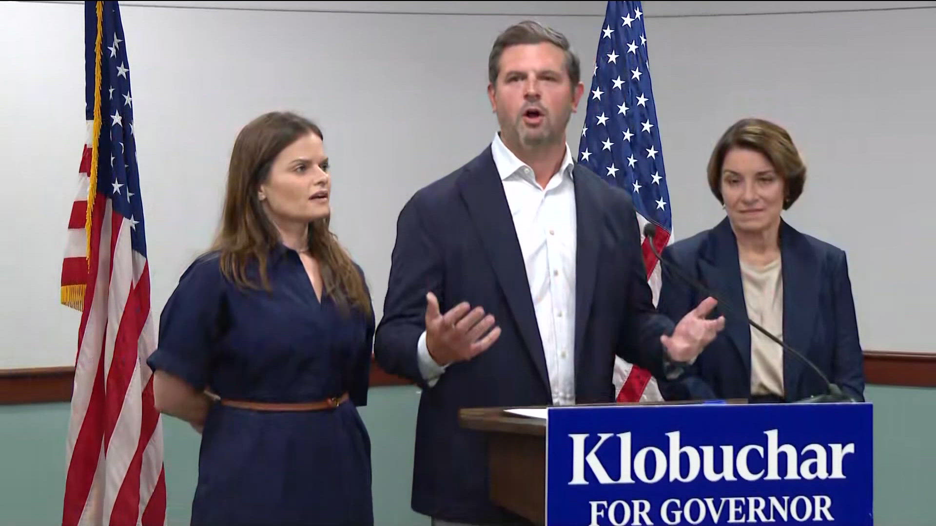 Parents of Harper Moyski backs Amy Klobuchar for governor