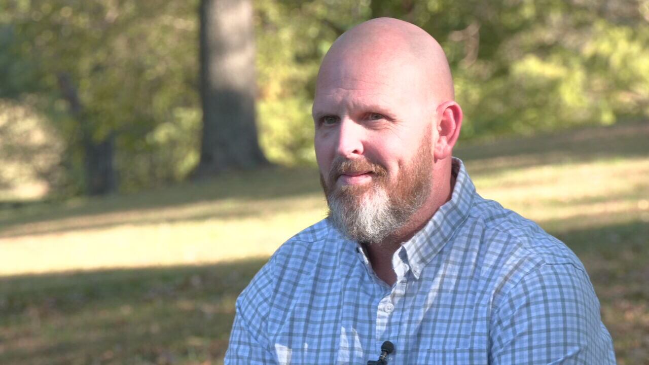Kentucky veteran shares addiction, homelessness recovery in new book