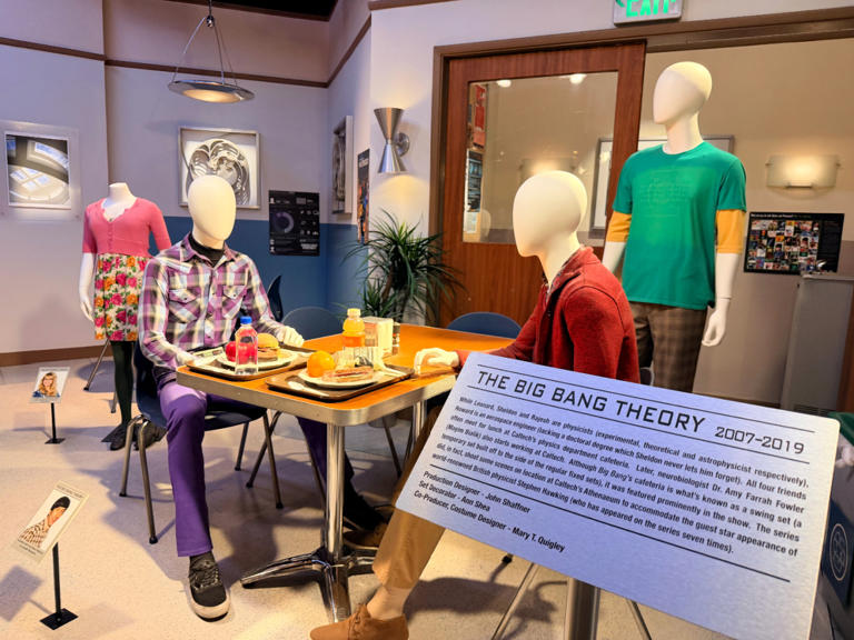Warner Bros. Studio Tour Hollywood: A behind-the-scenes look every ...