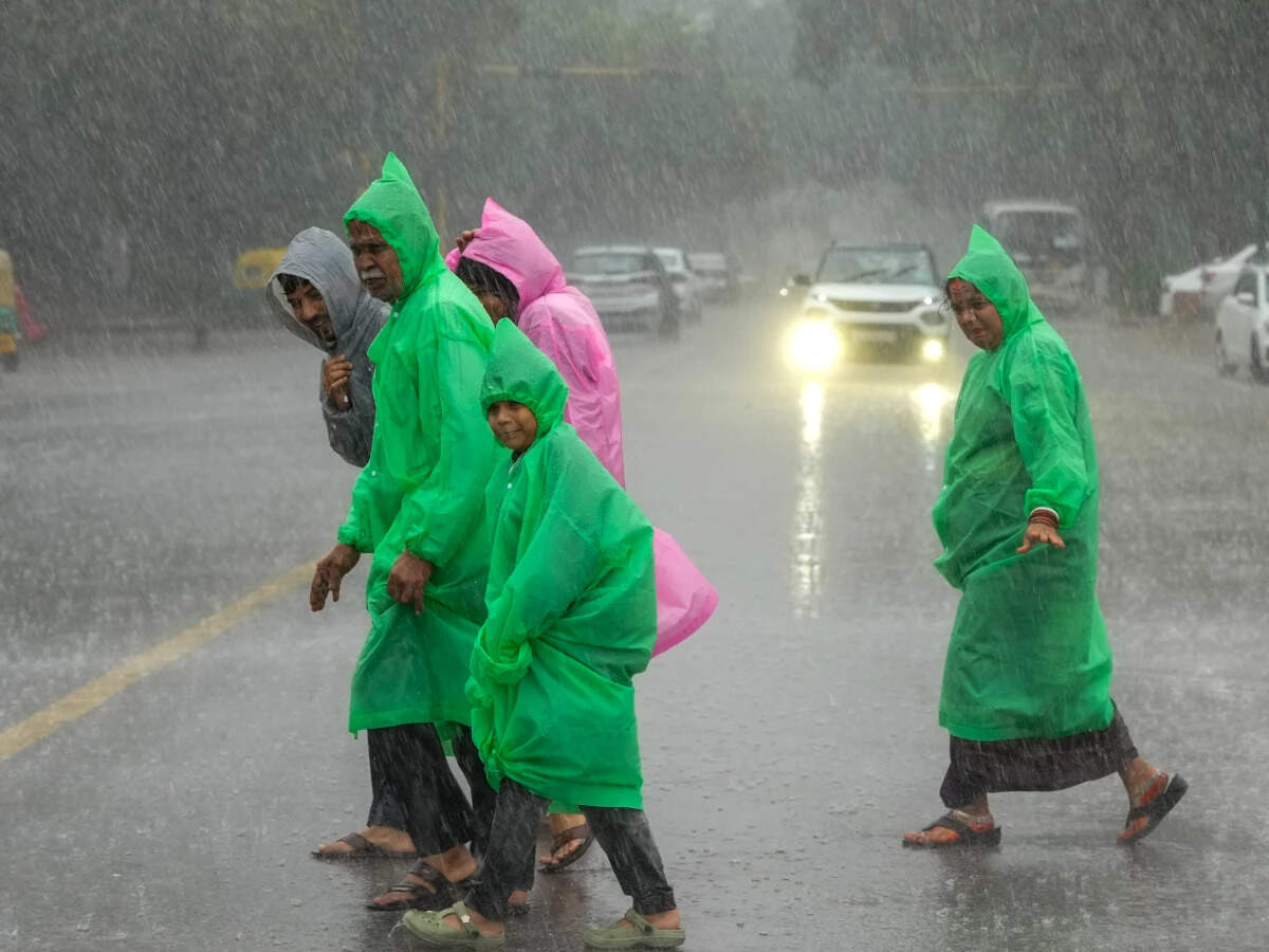Bengaluru weather today: Rain & thunderstorms to continue till October ...