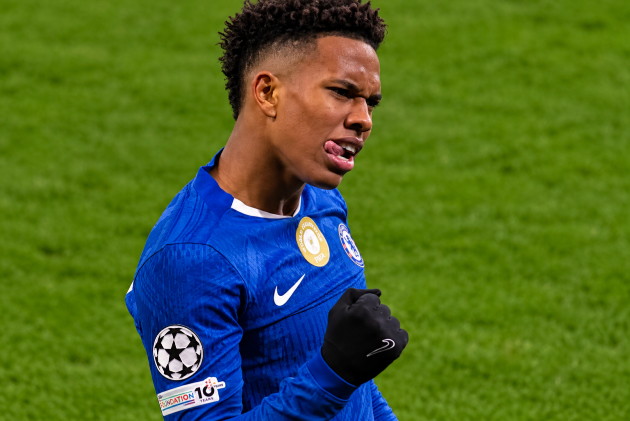 Chelsea pourrait prêter Estêvão Willian au PSG lors du mercato d’hiver