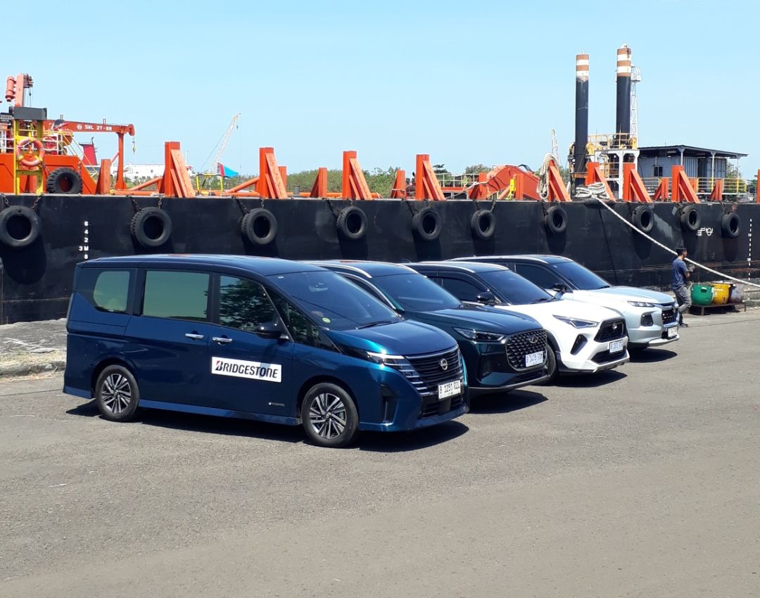 Tak hanya yang listrik, mobil hybrid juga diusulkan bebas ganjil genap ...