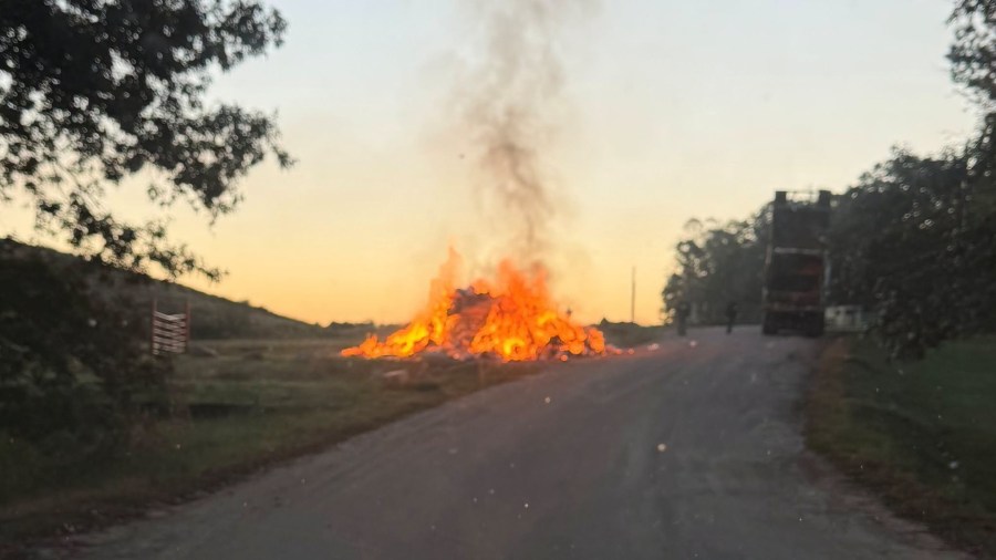 Fire sparked at Prince Edward landfill, cell phone battery may be to blame