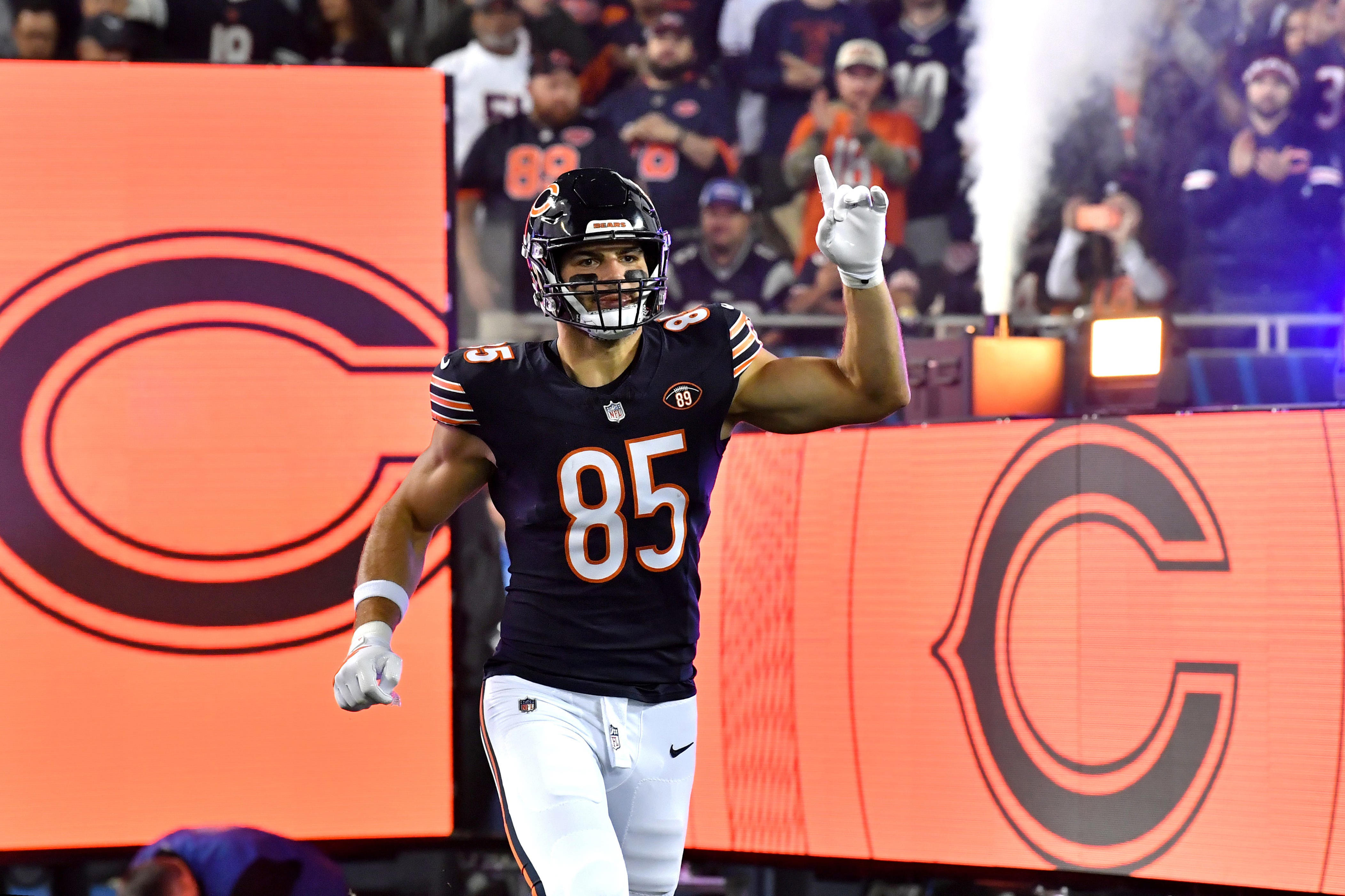 Cole Kmet injury updates as Bears TE carted off on Thursday Night Football