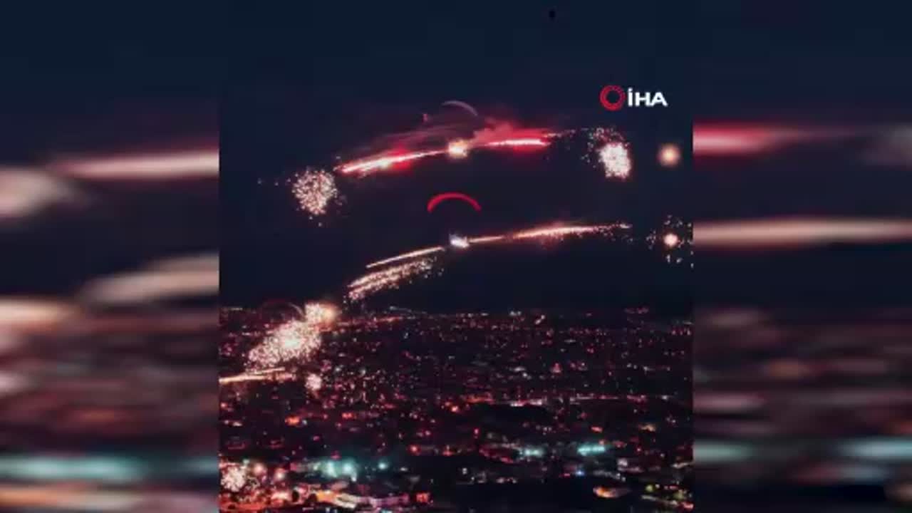 Fethiye'de hava oyunları festivalinde yüzlerce pilot led ışıklı gösteri ...