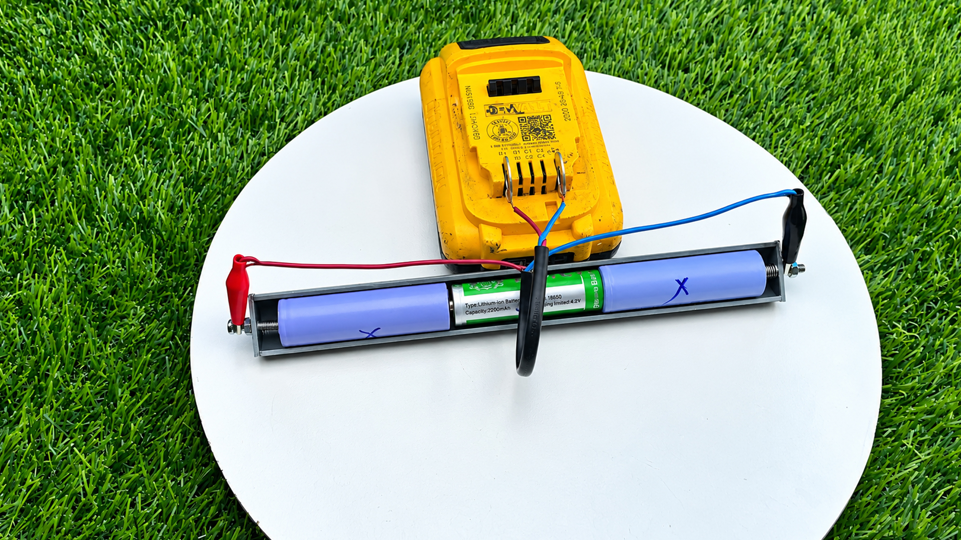 A DIY lithium-ion drill battery repair experiment using PVC
