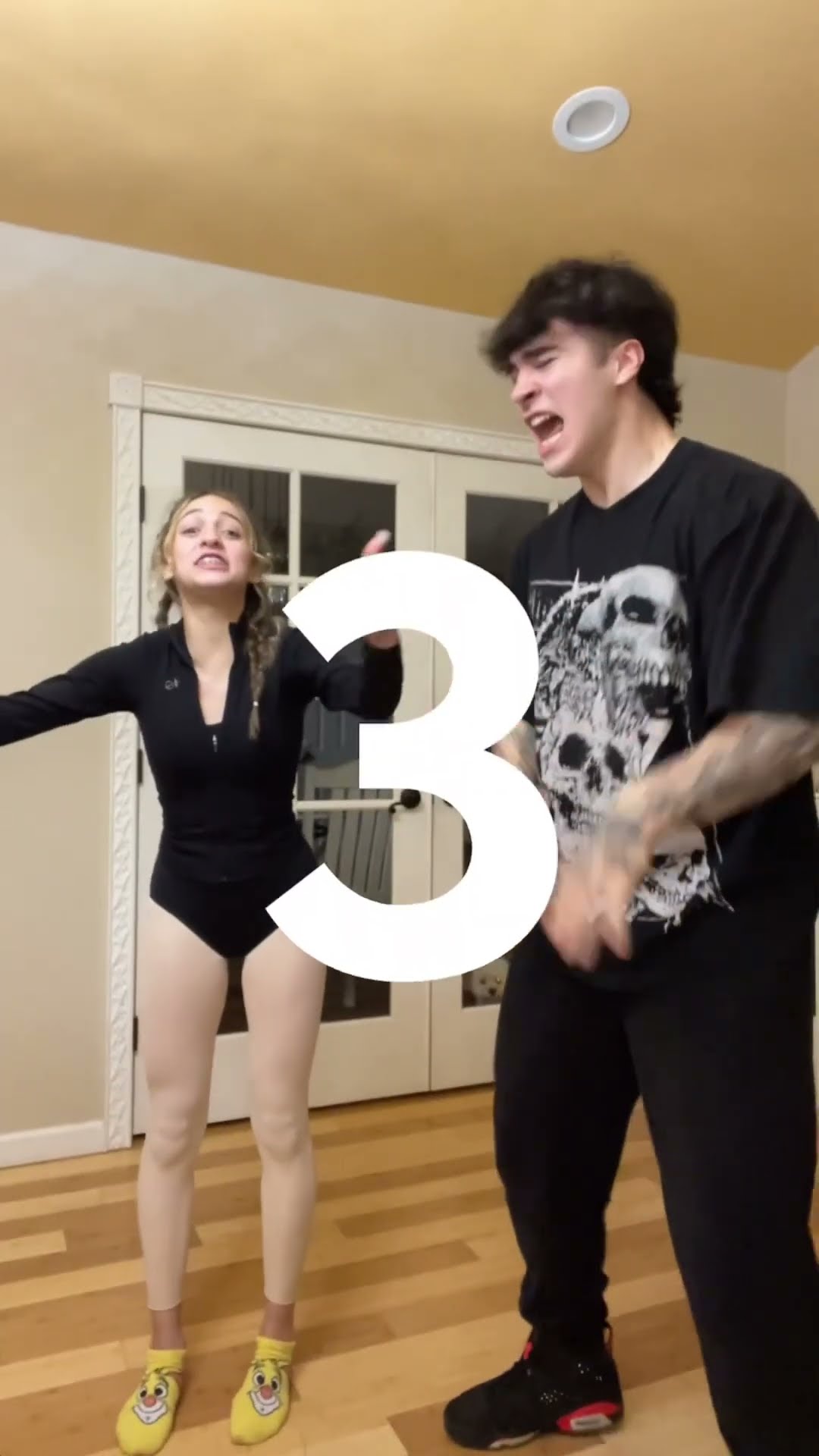 Hilarious dance countdown fail
