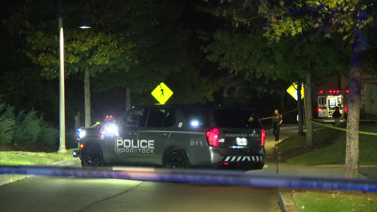 Police: Suspect reportedly told Woodstock officers he had a weapon