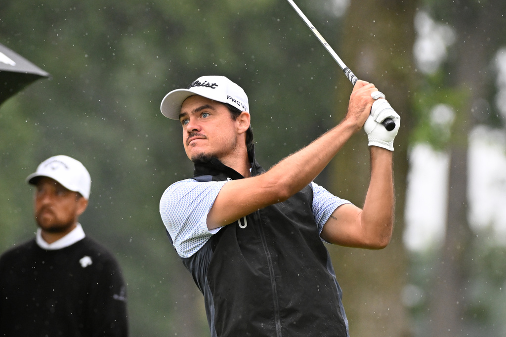 Golf: Ventura med solid åpning på Bermuda