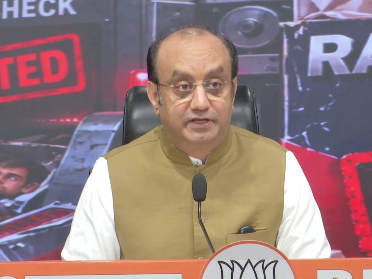 Sudhanshu Trivedi alleges Rahul Gandhi meets questionable individuals ...