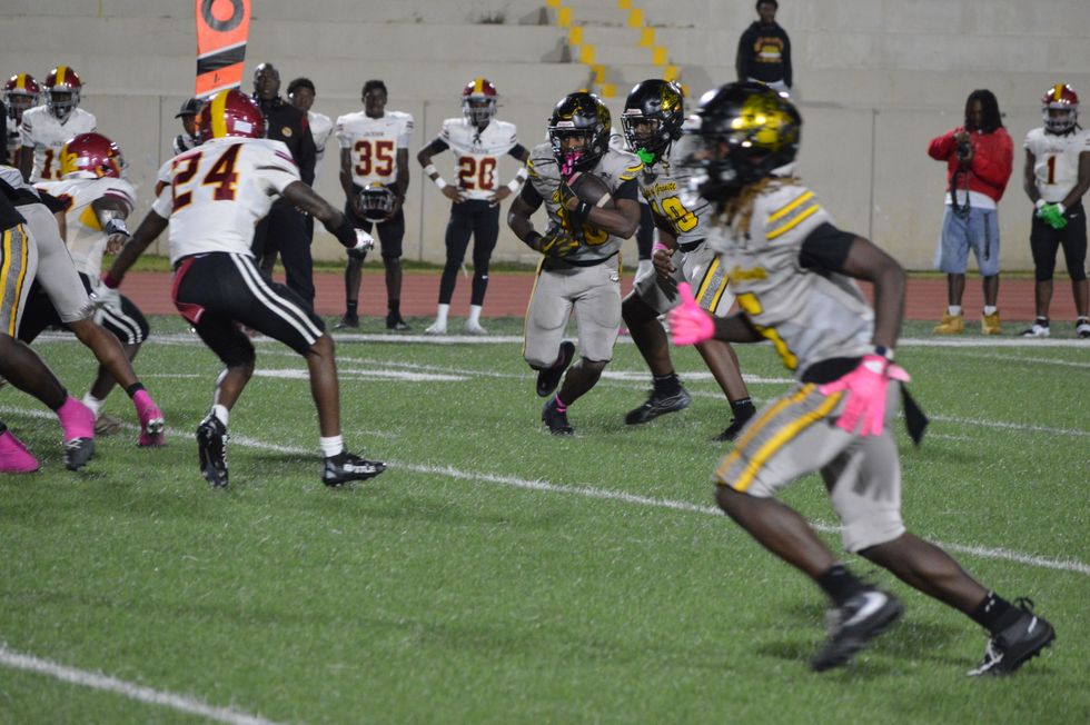Lithonia keeps momentum after defeating Maynard Jackson for third consecutive win