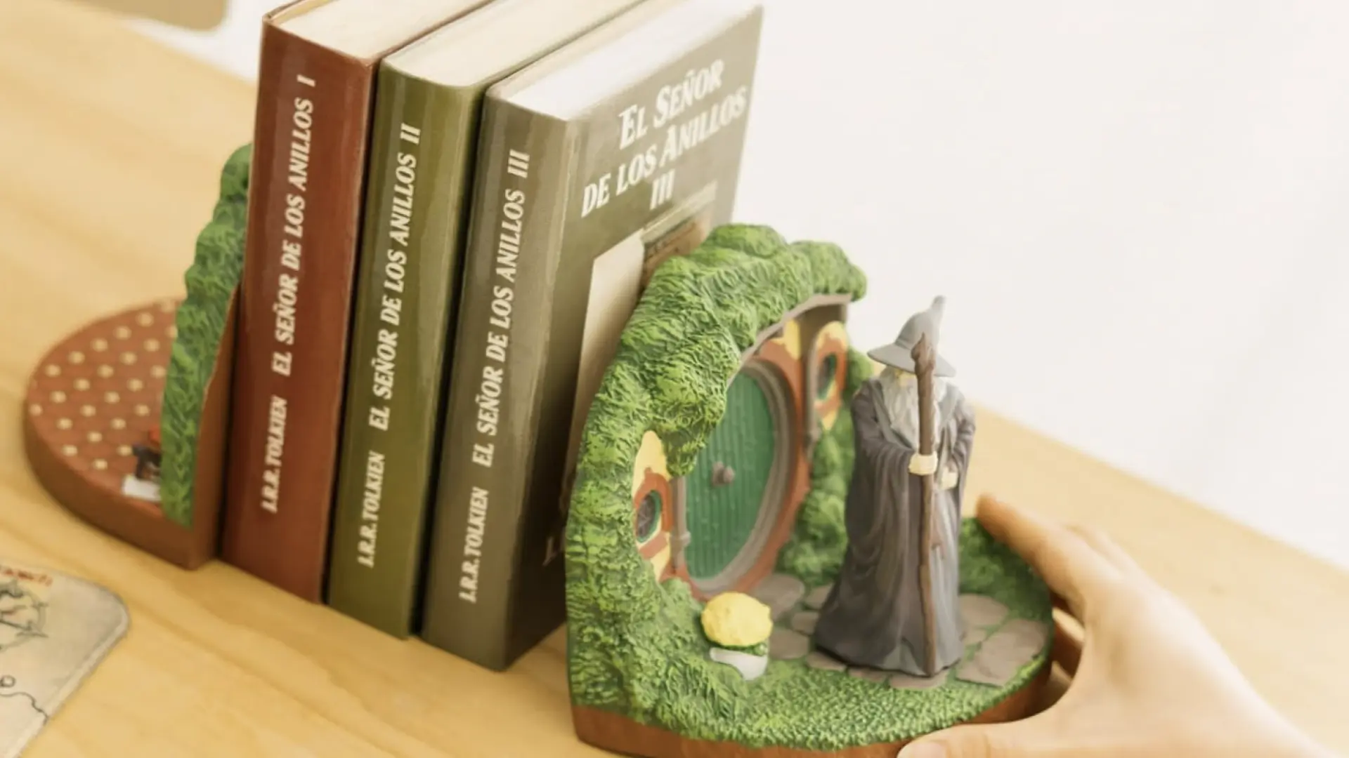 Regalo perfecto para fans de El Señor de los Anillos: sujeta libros o ...