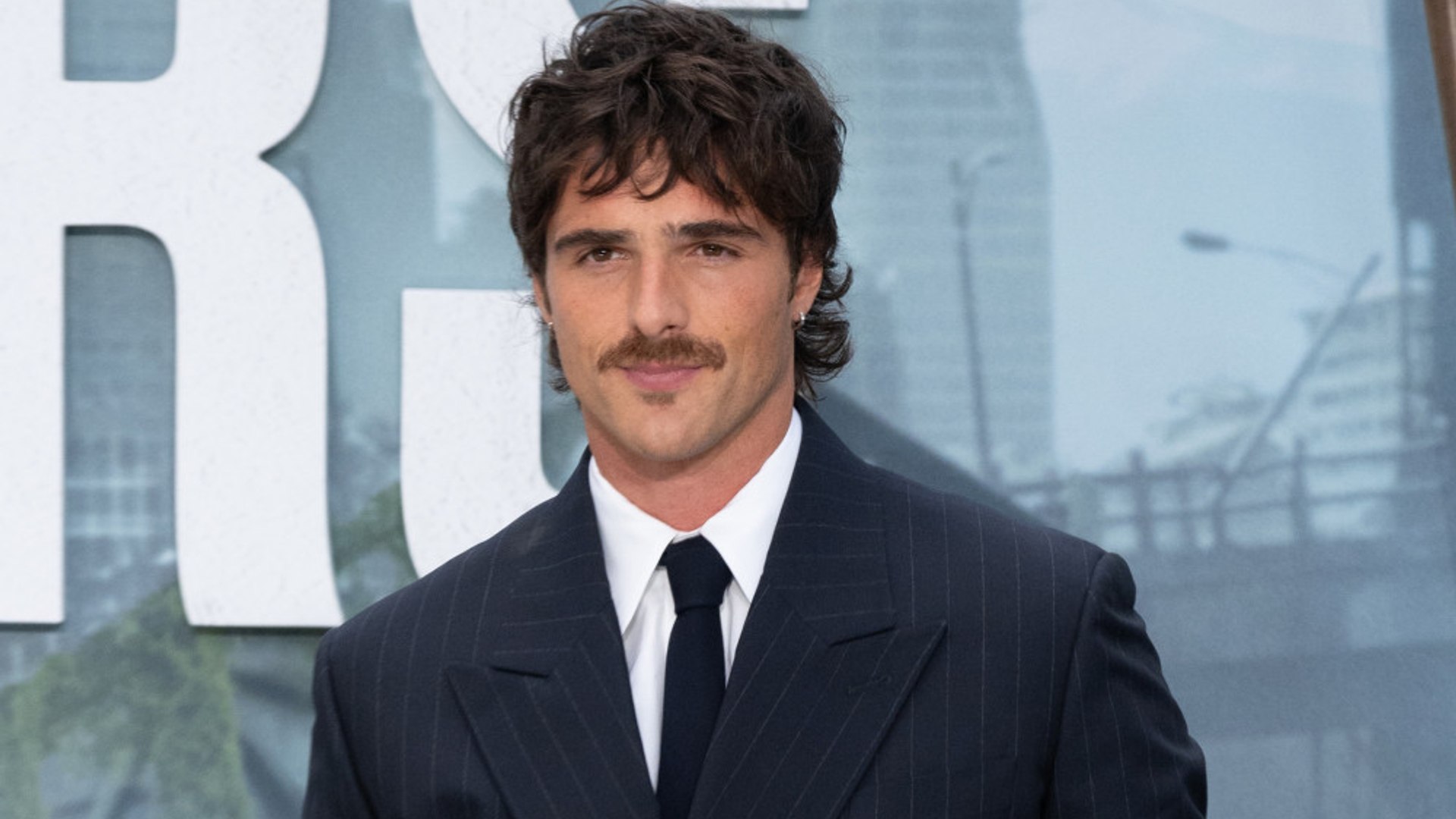 Jacob Elordi narra las memorias póstumas en audiolibro de Eric Dane