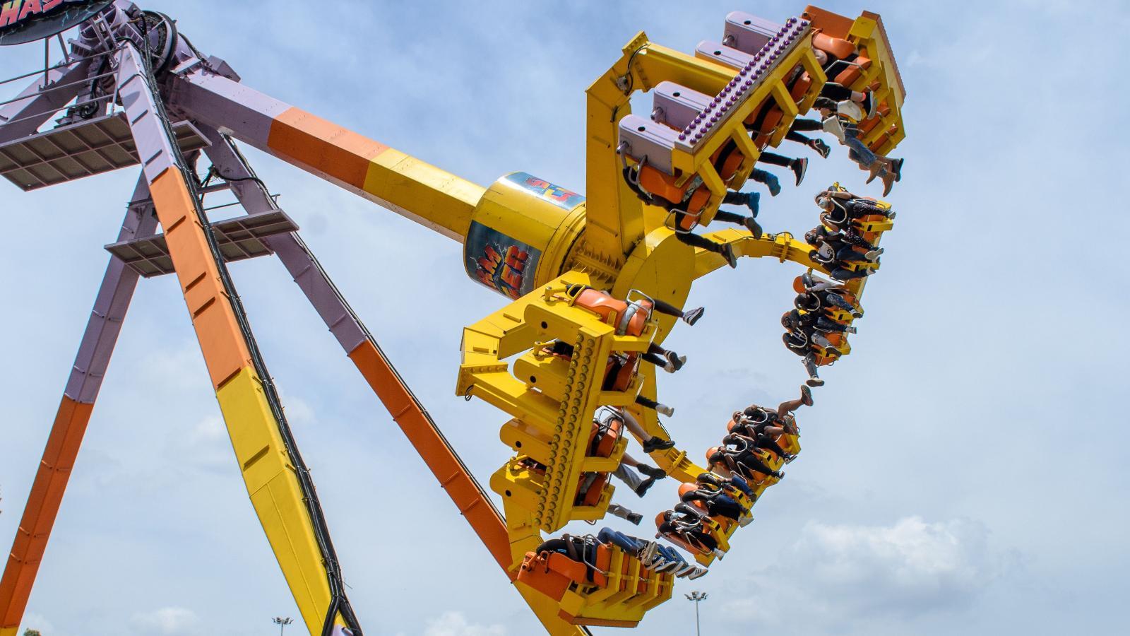 18-year-old dies after falling from Cabo San Lucas ride 'The Pendulum ...