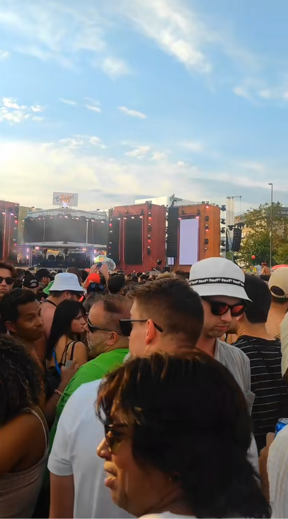 Dancing through the streets at Zürich Street Parade