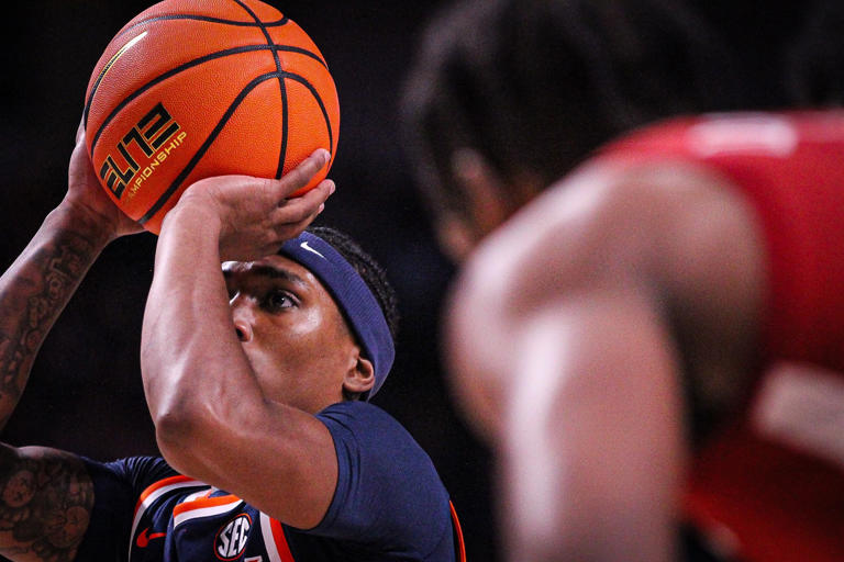 Steven Pearl on exhibition vs. Alabama that included post-game scuffle ...