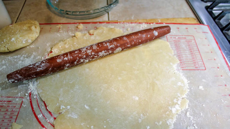 An old-fashioned pie crust recipe just like grandma used to make - my ...